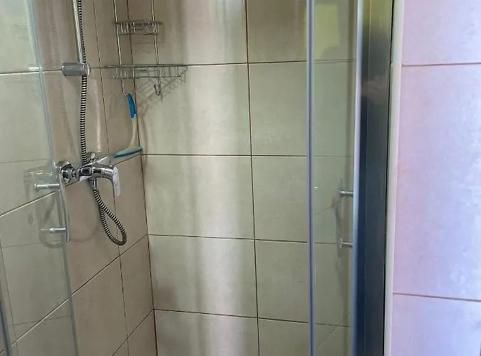 Apartamento Robbin Met Airco Wifi En Zwembad Novigrad Istria