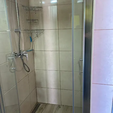 Lägenhet Robbin Met Airco Wifi En Zwembad Novigrad Istria