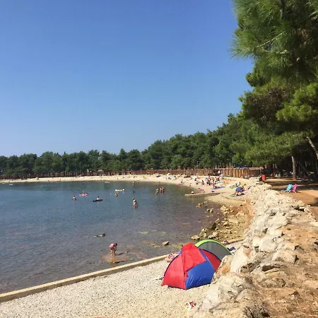 Robbin Met Airco Wifi En Zwembad