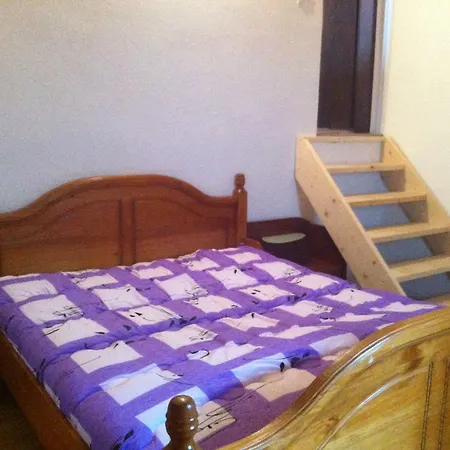 Apartment Robbin Met Airco Wifi En Zwembad *